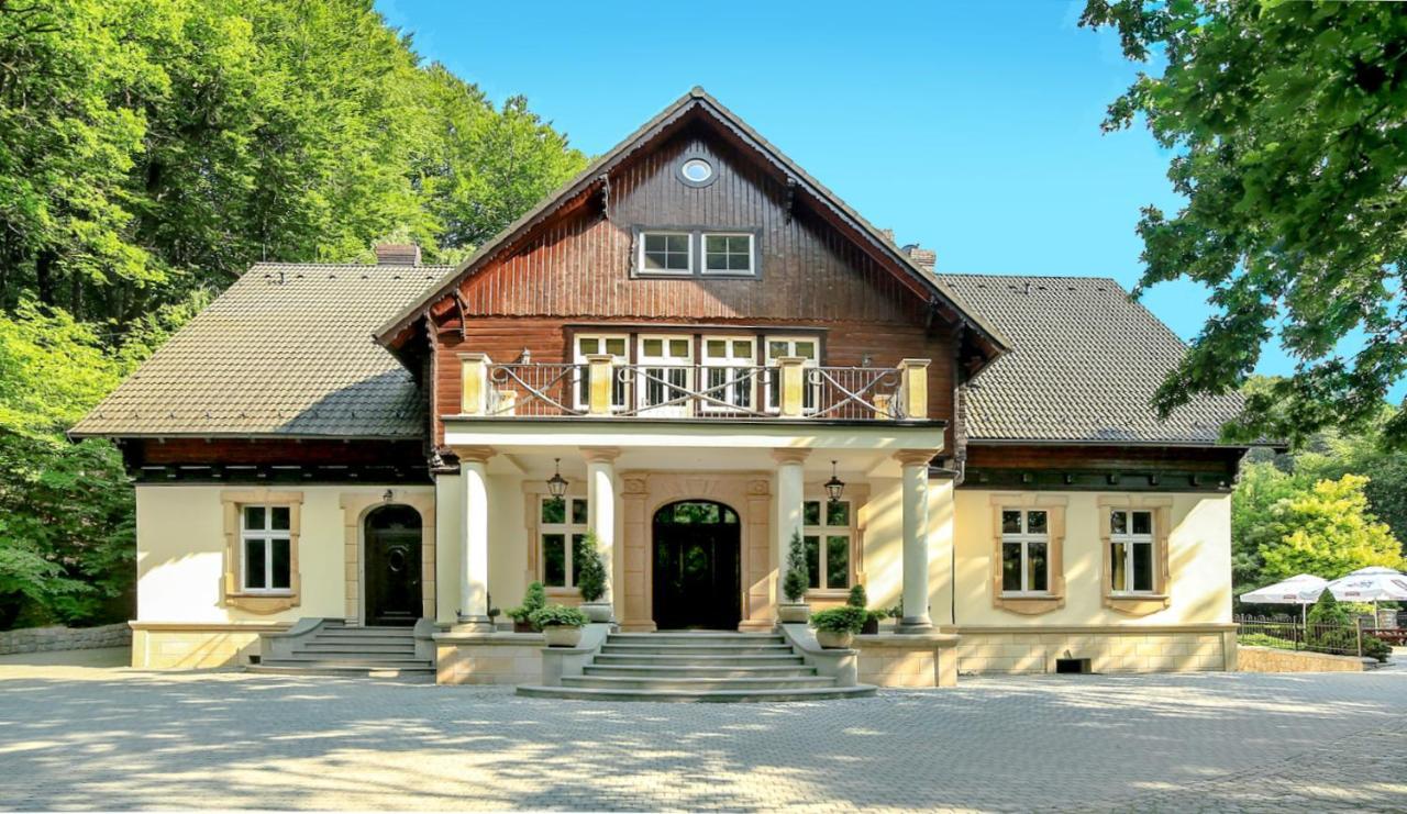 Hotel Dworek Leśniczówka Wodzislaw Slaski Exterior foto