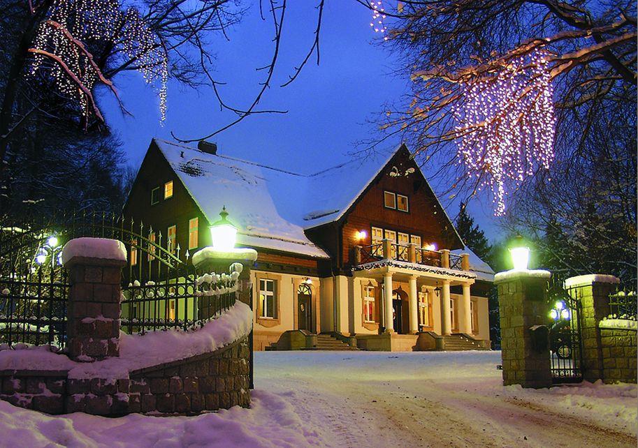Hotel Dworek Leśniczówka Wodzislaw Slaski Exterior foto